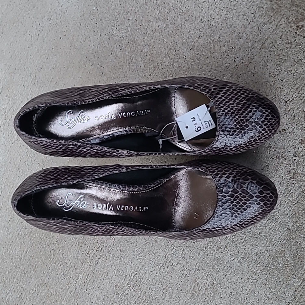 NWT Sofia Vergara Heels